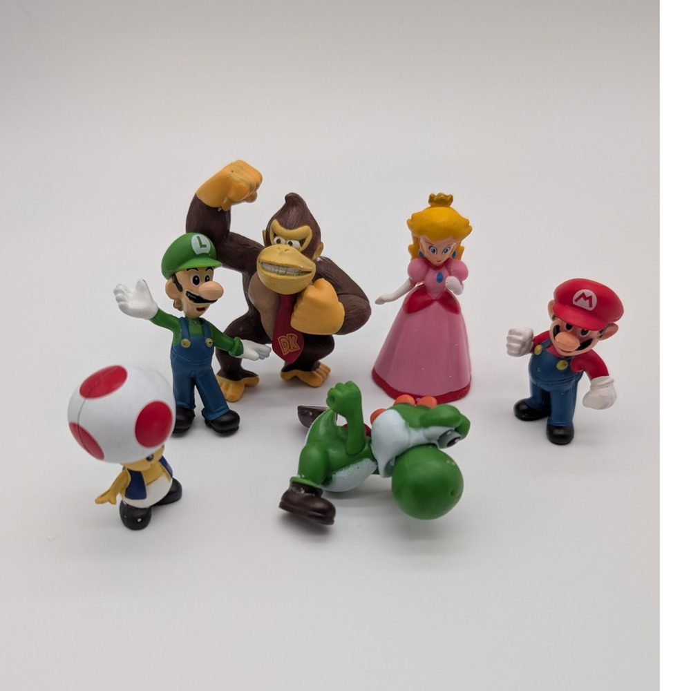 Super Mario Figure Lot - Mario Luigi Princess Peach Yoshi Donkey Kong